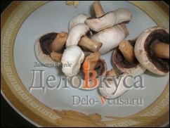 Pizza cu ciuperci de pui (pui) Pizza cu pui, ciuperci