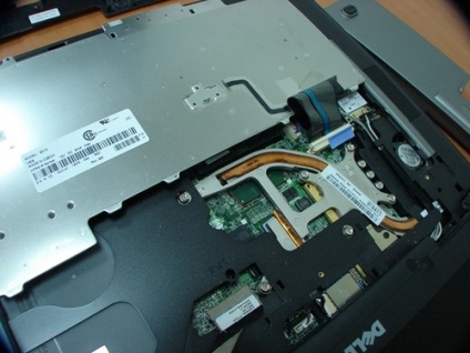 Repararea bucla tastaturii laptop (laptop) Repararea laptop buclă tastatură