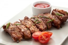 Salata „lacrimile omului“ (carne de vita, pui) reteta cu fotografie (pentru bărbați) Salata rețetă „lacrimile omului“ (carne de vita, pui) cu o fotografie
