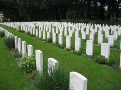 Întrebați sonnik sleepwalk prin cimitir, ceea ce înseamnă (să fie pregătite) Cerem sonnik somnambuli prin cimitir, ceea ce înseamnă