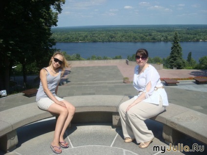 Tarasova de munte în Kanev călătorie mondială - rețeaua socială a femeilor (Tarasova Hill) Tarasova de munte în Kanev călătorie mondială - femeii Rețeaua socială
