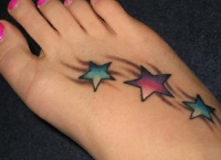 stele tatuaj pe picior (picior tatuaj asterisc) stele tatuaj pe picior