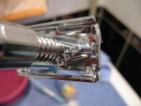 Grija pentru un aparat de ras de siguranță (click pentru a mari poza) Grija pentru aparat de ras de siguranță