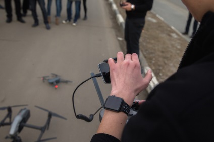 Vânt, ploaie și drone ca să facă un film din aer (fotografie aeriană) Vânt, ploaie și drone ca să facă un film din aer
