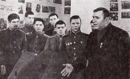 Război Poporului (Marele Război Patriotic. Steagul roșu) război Poporului