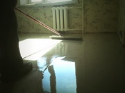Servicii de nivelare podea Ordine într-un apartament sau o casă (aliniere) Servicii de nivelare podea Ordine într-un apartament sau o casă