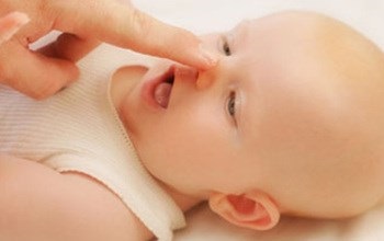 congestie nazală la sugari (Anna luni subțire) congestie nazală la sugari