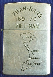 Zippo - Aceasta (ora Zippo al Războiului din Vietnam) Zippo - un