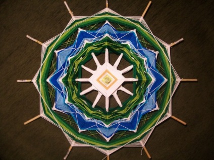 50-inch Mandala 12-fascicul cu propriile sale mâini (mâini) 50-inch Mandala 12-fascicul cu propriile sale mâini