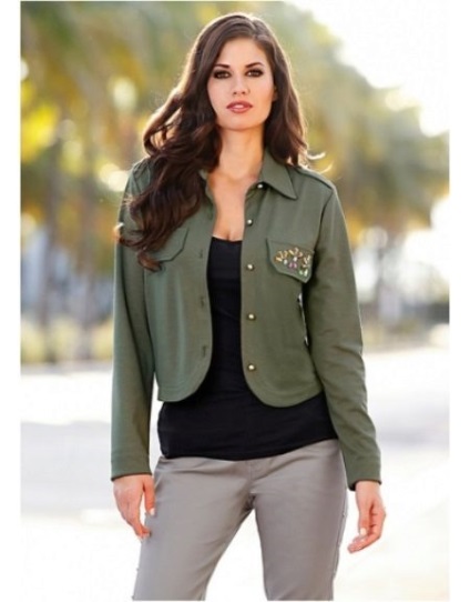 Blazers (60 poze) că acest lucru este mult diferit de sacou, modele de sex feminin (jacheta) Blazers (60 poze) că acest lucru este mult diferit de sacou, modele de sex feminin