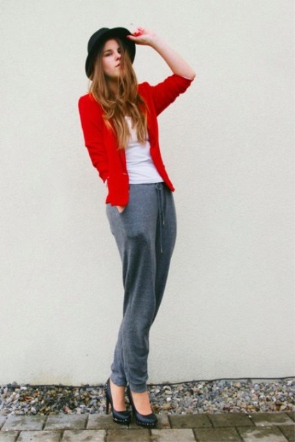 Blazers (60 poze) că acest lucru este mult diferit de sacou, modele de sex feminin (feminin) Blazers (60 poze) că acest lucru este mult diferit de sacou, modele de sex feminin