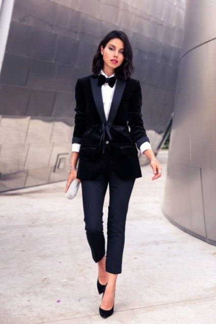 Blazers (60 poze) că acest lucru este mult diferit de sacou, modele de sex feminin (feminin) Blazers (60 poze) că acest lucru este mult diferit de sacou, modele de sex feminin