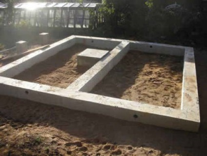 Baie de bloc tăciune cu mâinile cum să construiască, construcții, instrucțiuni video de pe constructii, fotografie (baie de bloc tăciune cu mâinile cum să construiască) Baie de bloc tăciune cu mâinile cum să construiască, construcții, instrucțiuni video de construcții, fotografii