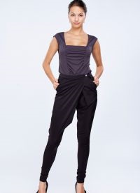 Pantaloni cu mirosul (pantaloni) Pantaloni cu miros
