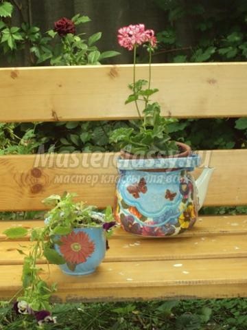 Decorați vechi Kettle (Kettle) Decorați un ceainic vechi