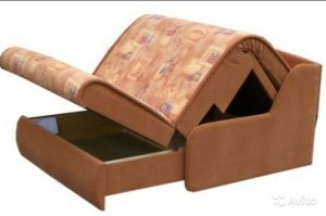 Canapea cu mecanism de acordeon cu mustăți (mecanism) Canapea cu mecanism de acordeon cu mustăți