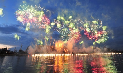 Festivalul de focuri de artificii în acest an va avea loc în luna august (care va avea loc) Festivalul de focuri de artificii din acest an va avea loc în luna august