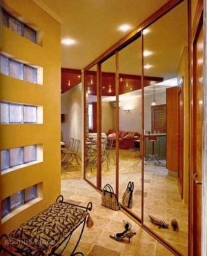 Utilizarea de iluminat în interiorul apartamentului (iluminat folosind oglinzi) Utilizarea de iluminat în interiorul apartamentului