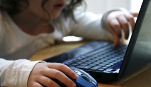 Cum se activează protecția copiilor (includ) Cum se activează protecția copiilor