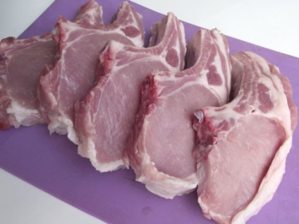 Pui pe os, reteta cu o fotografie (cotlet de porc) Pui pe os, reteta cu o fotografie
