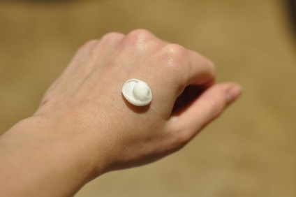 Crema pentru ceruire fata de sex feminin are comentarii (persoană) Crema pentru ceruire fata de sex feminin caracteristici comentarii