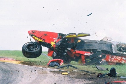 accident rutier abrupt pe fotografie (accident) accident dur pe fotografie rutier