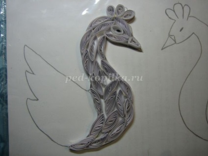Lebede in tehnica quilling cu mâinile lor (tehnica) Lebede in tehnica quilling cu mâinile lor