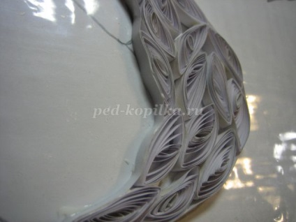 Lebede in tehnica quilling cu mâinile lor (Quilling) Lebede in tehnica quilling cu mâinile lor