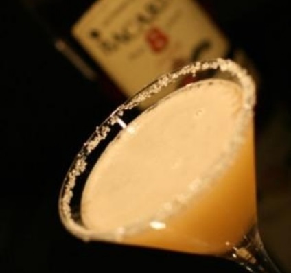 Cele mai bune cocktail-uri pentru pirati vacanță cu rom, sucuri, vodca si mirodenii, zatusim! (cocktail-uri cu rom închis) Cele mai bune cocktail-uri pentru pirati vacanță cu rom, sucuri, vodca si mirodenii, zatusim!