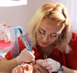 Cele mai multe saloane și maestru de machiaj permanent (tatuajele) din Moscova (permanent) Cele mai multe saloane și maestru de machiaj permanent (tatuajele) la Moscova
