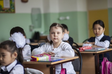 Non-nativ, dar mea! (Non-nativă) Non-nativ, dar mea!