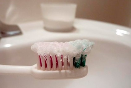 Albirea caracteristicile pulbere dentare, prețurile reale (praf de dinți) Albirea caracteristici pulbere dinte, comentarii, pret