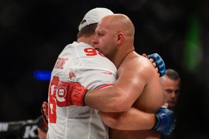 De ce Oliynyk câștigă și pierde Fedor (Fedor) De ce Oliynyk câștigă și pierde Fedor