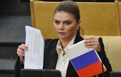 Câți copii Alina Kabaeva (martie 2015) (nașterea unui fiu) Cât de mulți copii Alina Kabaeva (martie 2015)