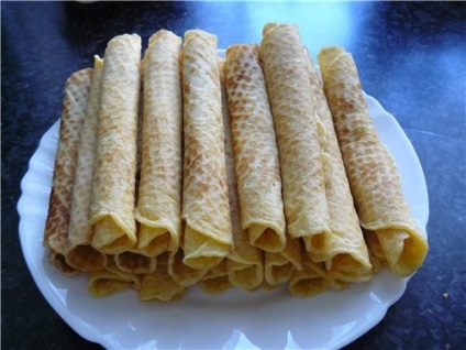 Top 6 moduri de a găti rulouri vafele din fier vafe sovetstkih, produse de patiserie și deserturi (waffle de fier) Top 6 moduri de a găti rulouri cu napolitane in vafe de fier sovetstkih, deserturi și produse de patiserie