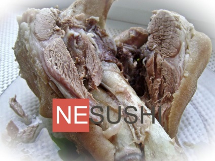 ciolan de porc fiert (ciolan de porc fiert) ciolan de porc fiert