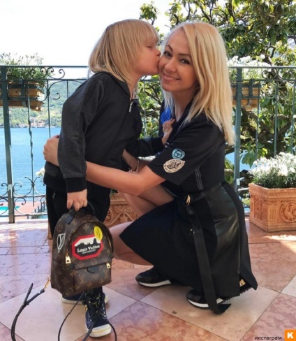 Yana Rudkovsky burghie fiu torturat () Yana Rudkovsky burghie fiu torturat