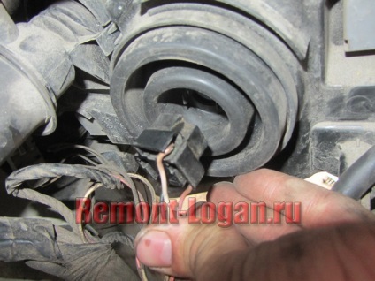 Schimbare scurtă a farurilor fază, repararea Reno Logan (scăzut) Înlocuirea scurtă și faza lungă a farurilor, repararea Reno Logan