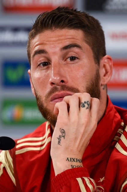 Sergio Ramos și o fotografie a lui coafuri, tunsori si coafuri fotografie