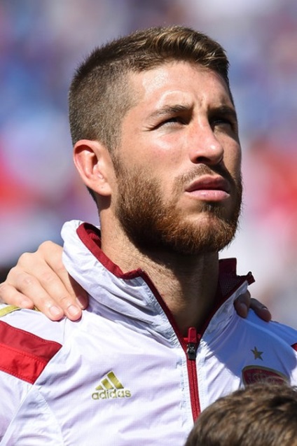 Sergio Ramos și o fotografie a lui coafuri, tunsori si coafuri fotografie