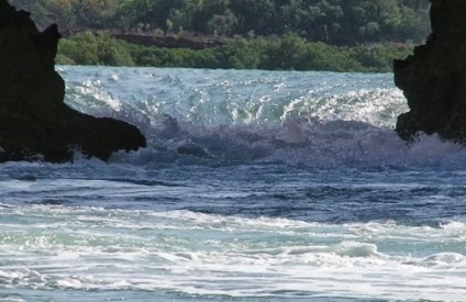 10 peisaje oceanice unice (34 poze) (Great Blue Hole) Găzduiește 10 peisaje oceanice (34 poze)