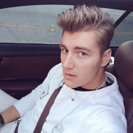 Aleksey Vorobev și soția sa, foto (vrăbii) Aleksey Vorobev și soția sa, foto