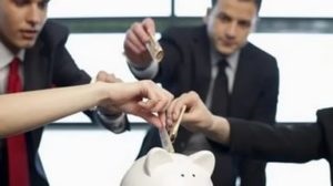 Un contract de cadou da garaj garaj eșantion relativ, un exemplu de umplere (contract) Un contract de cadou da garaj garaj probă relativă, un exemplu de umplere
