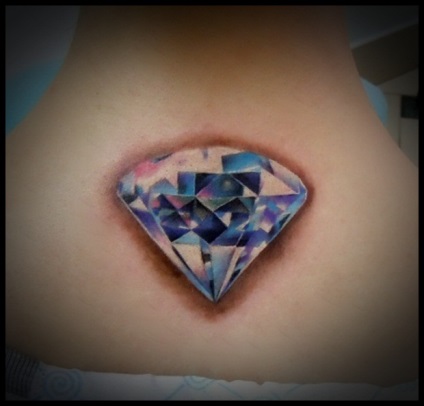 Fotografii și valoarea unui tatuaj diamant (tatuaj) Fotografii și valoarea unui tatuaj diamant