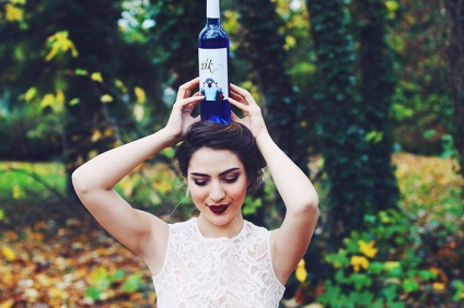 vinificatori spanioli au creat un vin albastru (vin) vinificatori spanioli au creat un vin albastru