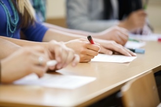 Cum se scrie un (eseu) USE eseu în limba română, planul de clișee și teme (română) Cum se scrie un plan de eseu (eseu) examen pentru limba română, clișee și teme