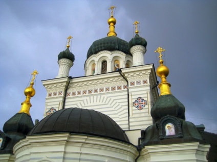 Cum Cross (iluminat) Cum să se treacă