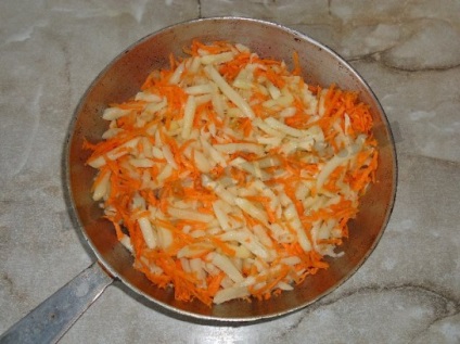 Cum de a găti cartofi prăjiți delicioase cu usturoi și morcovi (prăjit) Cum de a găti cartofi prăjiți delicioase cu usturoi si morcov