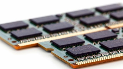 Memoria ca dispers într-un laptop, o creștere a frecvenței RAM Toshiba, tehnicieni (RAM) Cum să overclock RAM în laptop, crește frecvența de RAM în laptop, techies