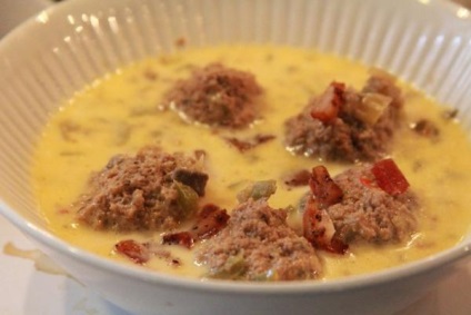 Cum de a găti supă de brânză rețete simple, (zazharku Cook, ceapa) Cum de a găti supă de brânză rețete simple,